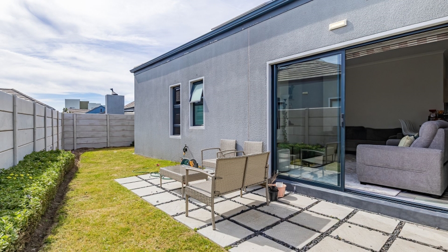 3 Bedroom Property for Sale in Burgundy Estate Western Cape